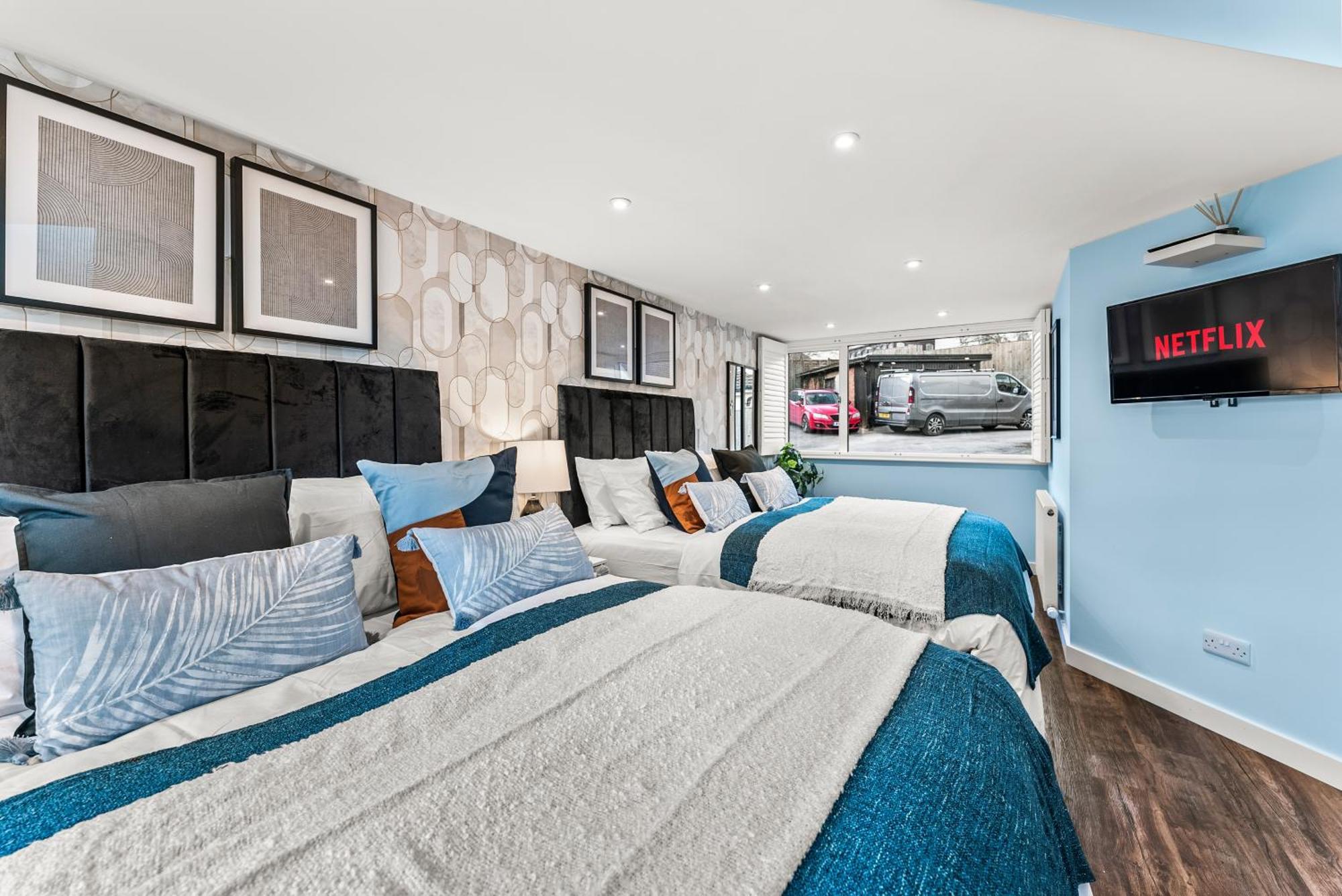 Elegant Retreat In Cheltenham - Garden & Parking Included Exteriér fotografie