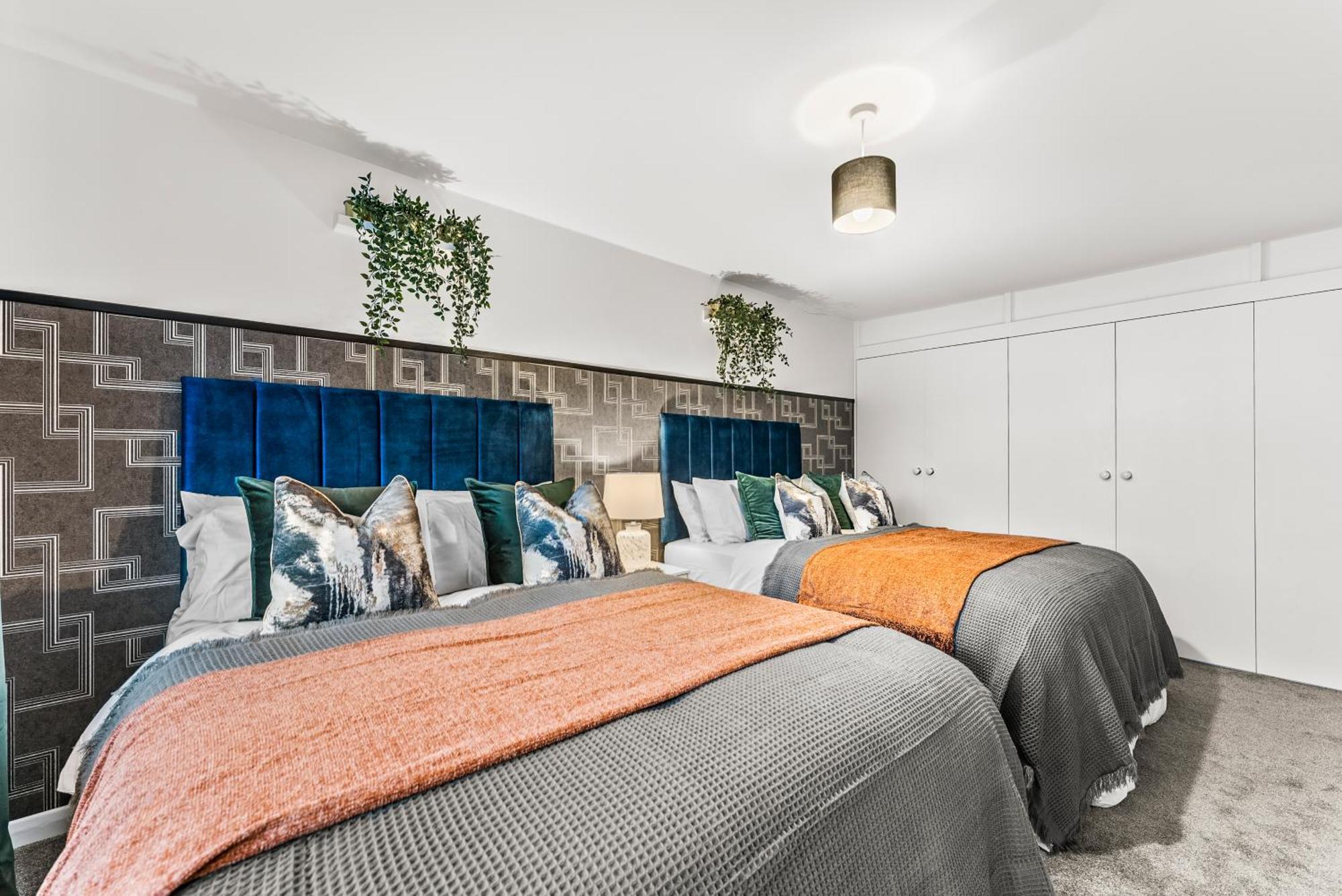 Elegant Retreat In Cheltenham - Garden & Parking Included Exteriér fotografie