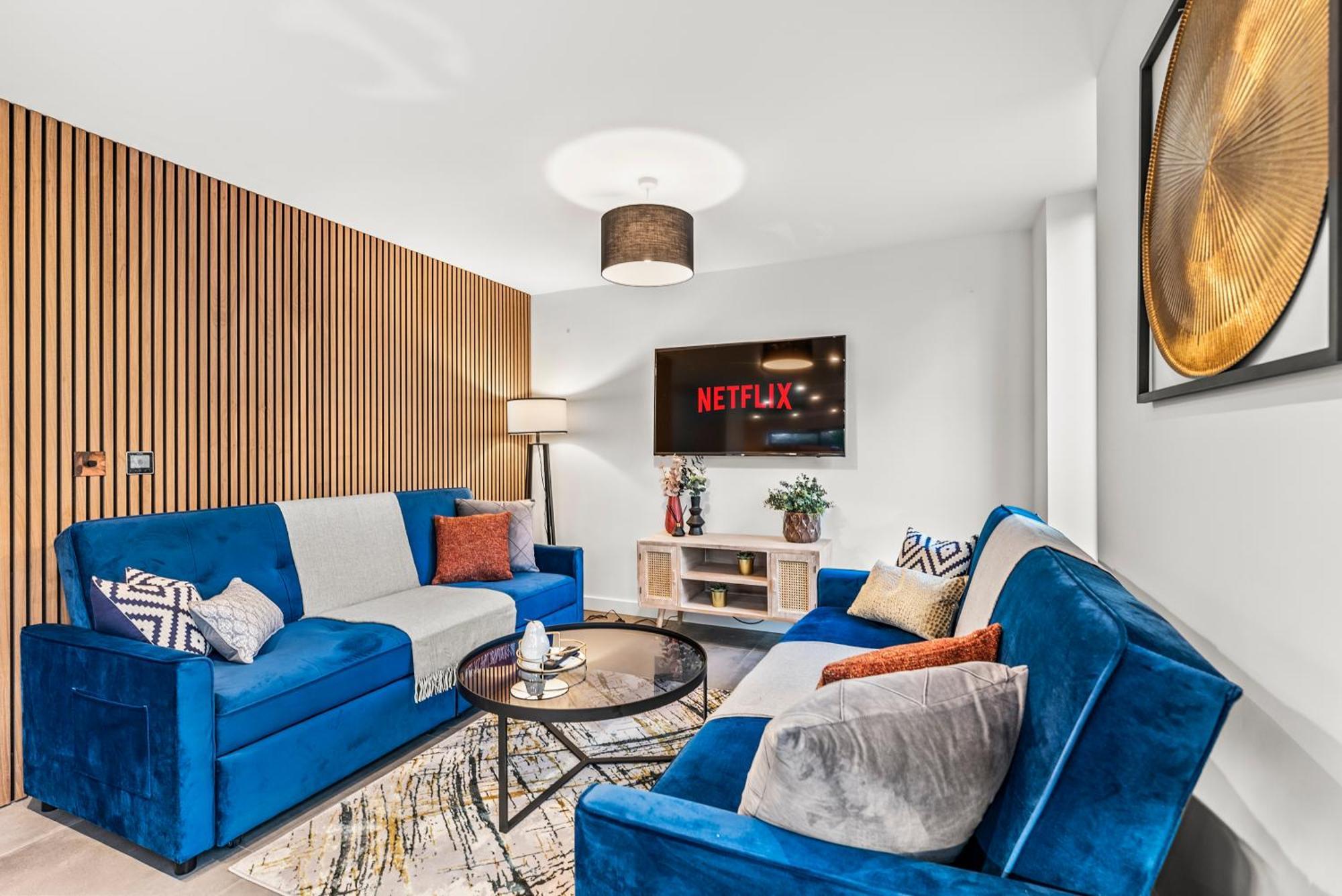 Elegant Retreat In Cheltenham - Garden & Parking Included Exteriér fotografie